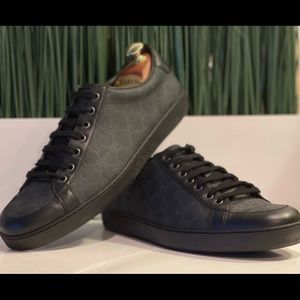 Gucci Gray Sneakers Classic GC print🔥🔥Mens 10.5🔥🔥Great Quality Awesome